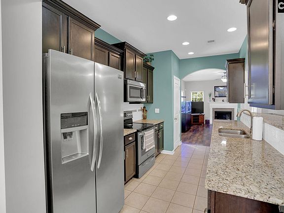3rd image of 445 Crawley Ln