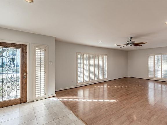2nd image of 3766 Bellefontaine St