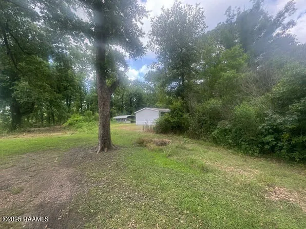 1042 Lucette Guidry Rd, Breaux Bridge, LA 70517