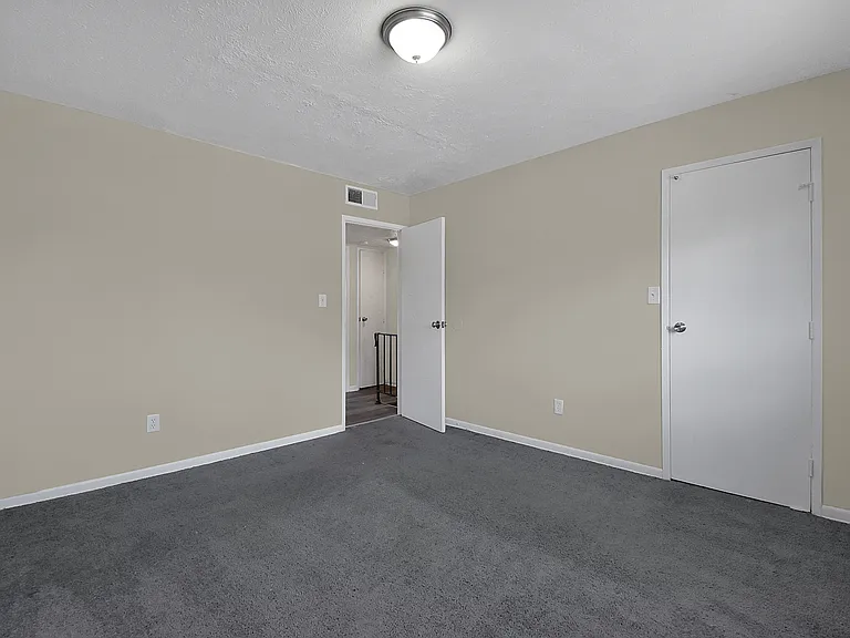 2409 Belcher Dr — Photo 10