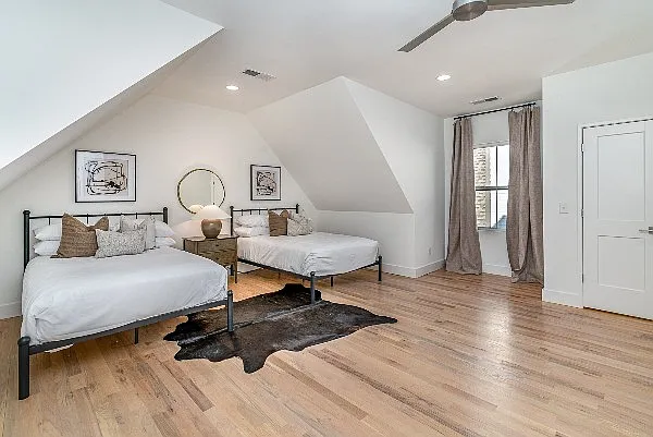 1699 Lischey Ave — Photo 38