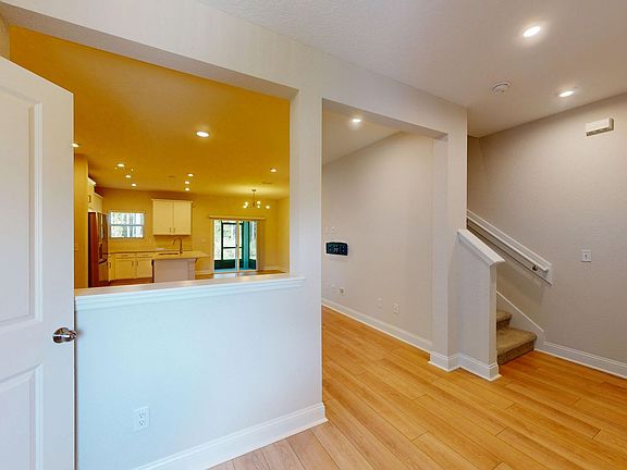 5th image of 12009 Calvesta St