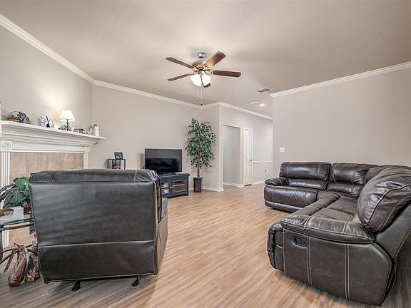 4th image of 815 E Grande Blvd APT A101