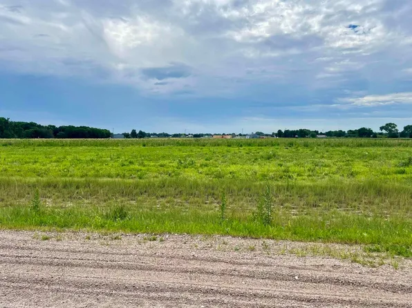 20th Ave, Kearney, NE 68845