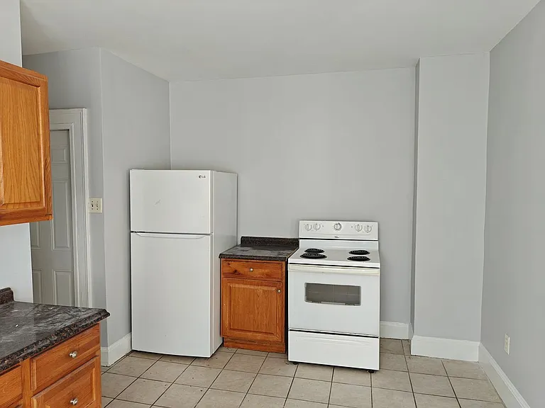 98-100 Anthony St — Photo 7