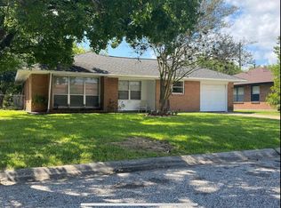 717 Grantham Rd, Baytown, TX 77521