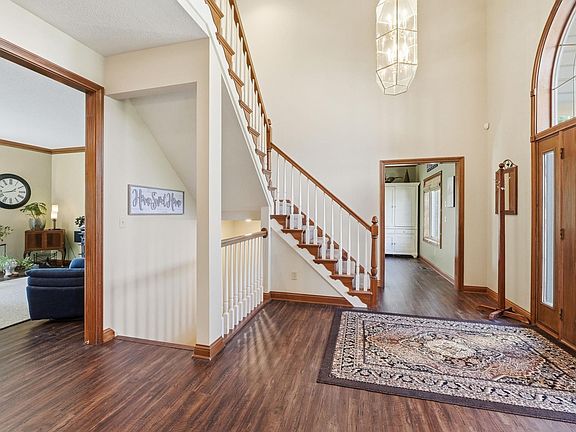 4th image of 9750 Pawnee Way