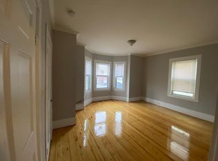 24 Clarence St FLOOR 2, Roxbury, MA 02119