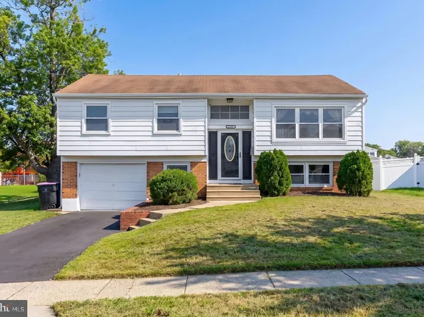 1037 Lynwood Ln, Somerdale, NJ 08083