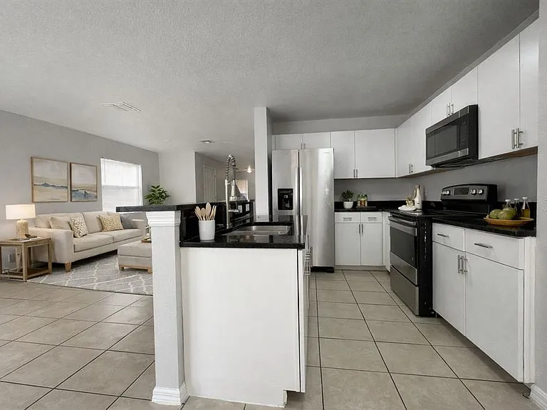 572 Cresting Oak Cir #19 — Photo 6