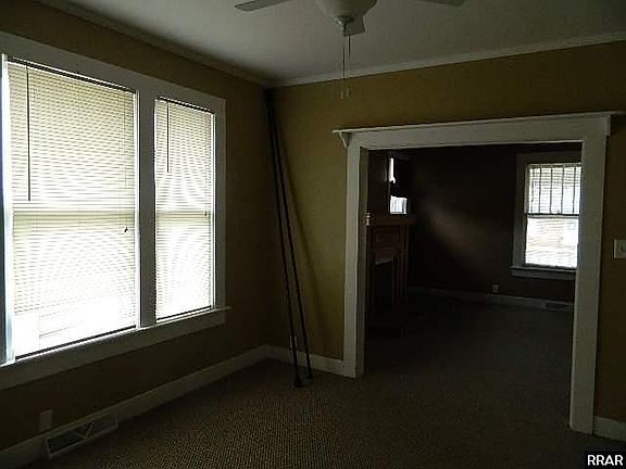 4th image of 406 W Highland Dr