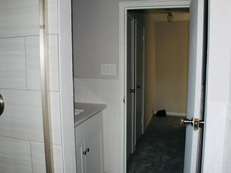 403 S Main St #H201 — Photo 8
