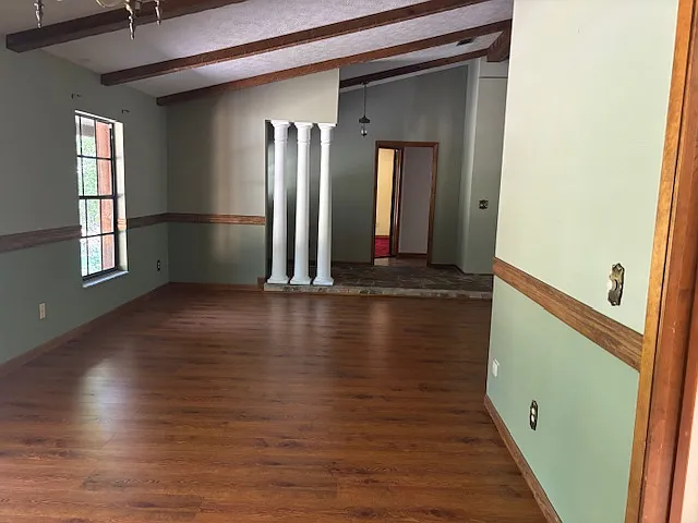 3 bed, 2000 sqft, $2,250 — Photo 2