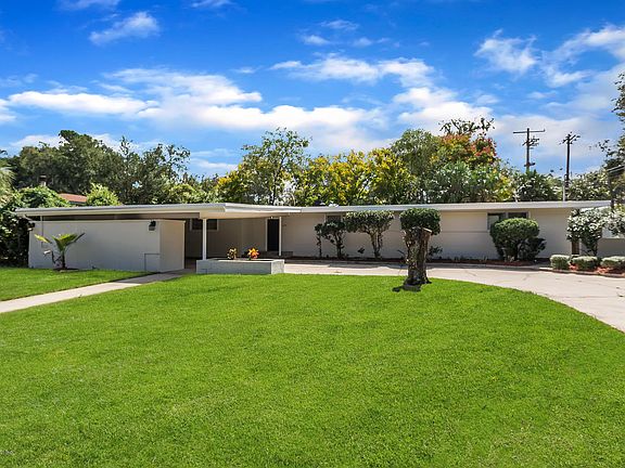 2nd image of 5234 Matanzas Way
