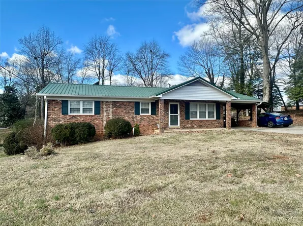 140 Hudson Cajah Mountain Rd, Hudson, NC 28638