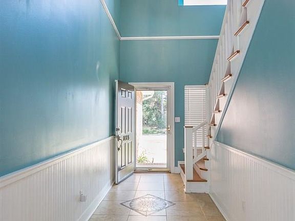 2nd image of 1605 Guam Ln