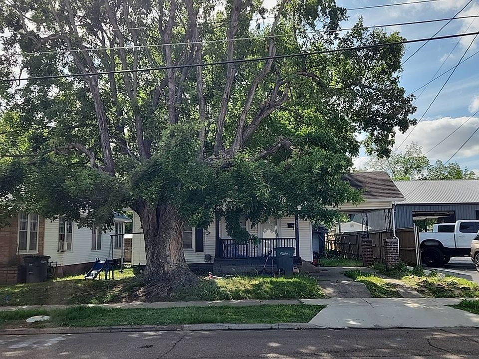 1st image of 905 S 1st St