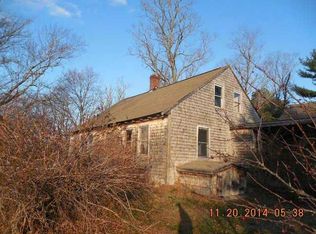 94 Fairview Ave, Hopkinton, RI 02832