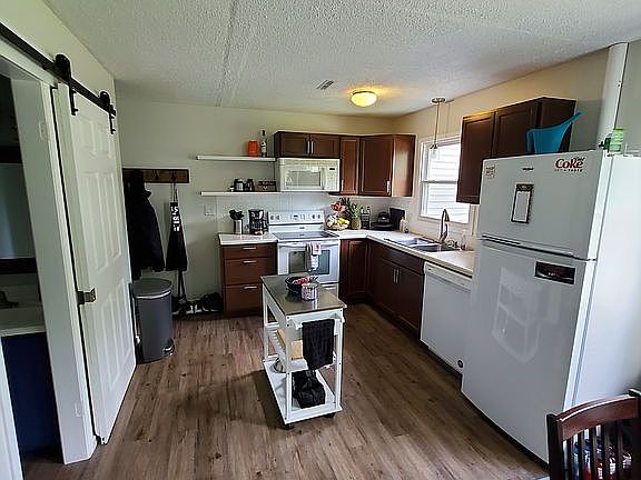 3rd image of 5263 Dakota Dr