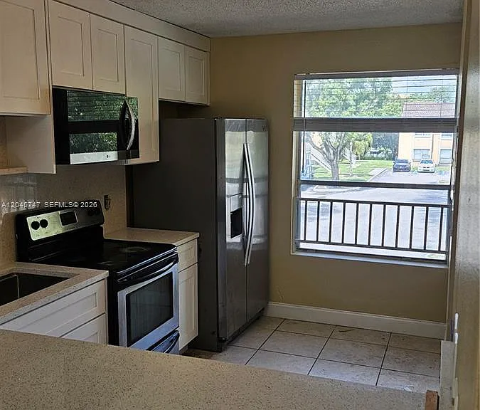 8039 SW 21st Ct #8039 — Photo 1