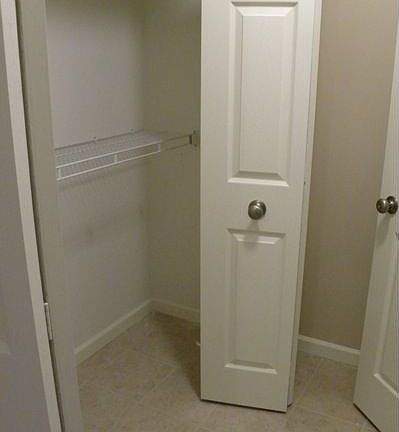 5th image of 213 Traymore Blvd