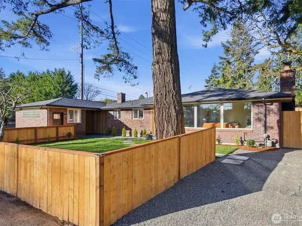 8505 Bridgeport Way SW, Lakewood, WA 98499