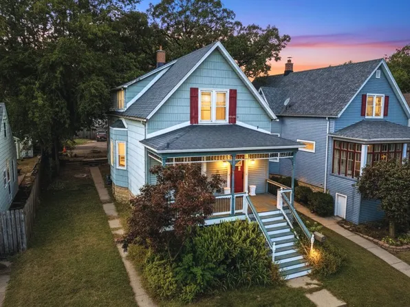 12552 Highland Ave, Blue Island, IL 60406