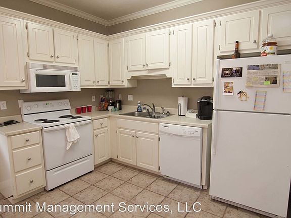 2nd image of 2109 Harris Dr Unit 17
