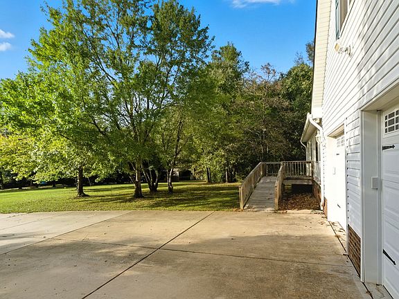 5th image of 1037 Olive Dr