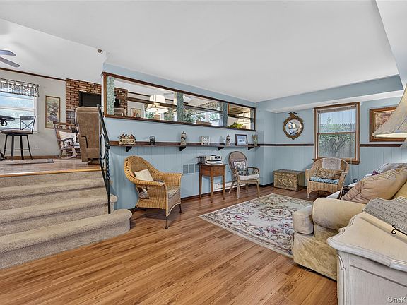 4th image of 190 Oakwood Road
