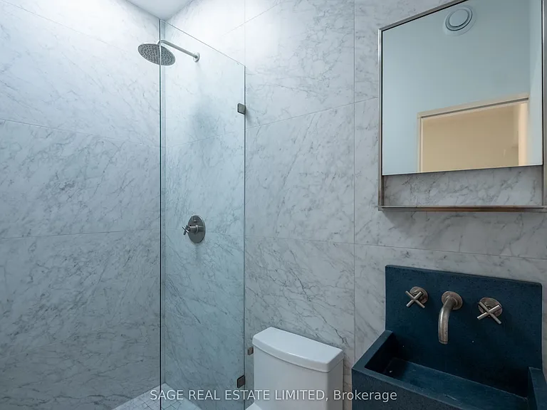162 John St — Photo 33