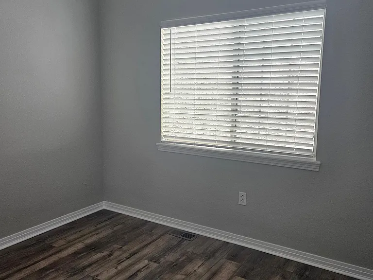16055 Sequoia Dr — Photo 18