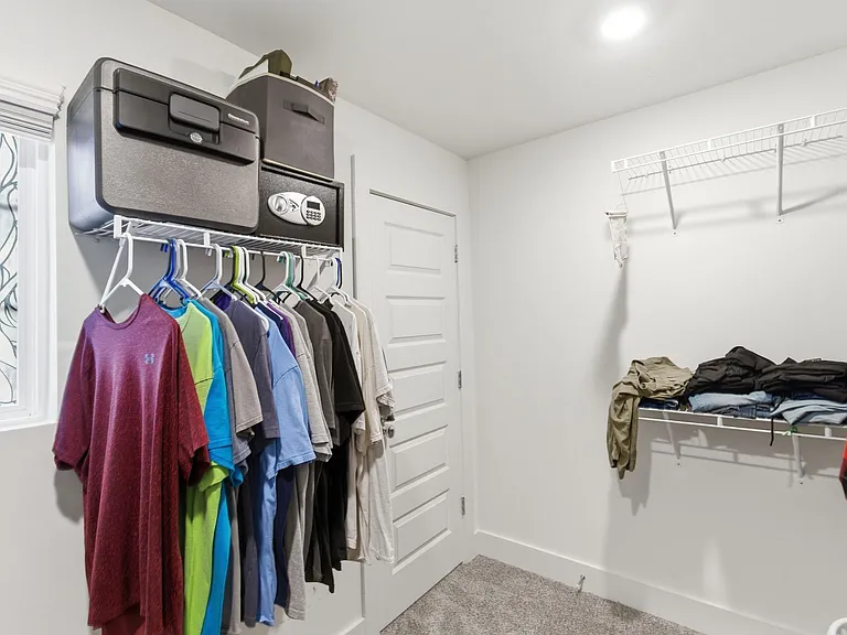 8649 Lawson Dr — Photo 26