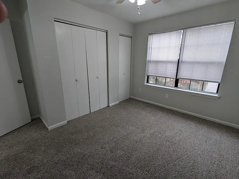 2347 Horne Ave #A — Photo 6