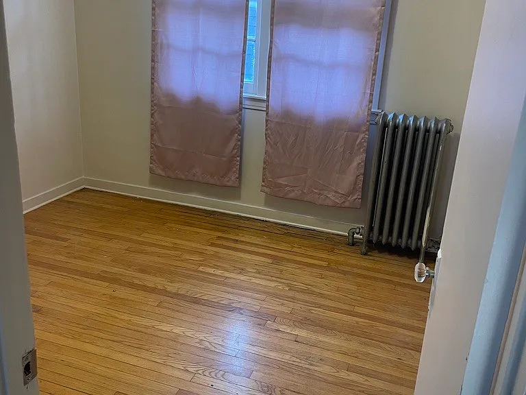 101 E 23rd St #2 — Photo 5