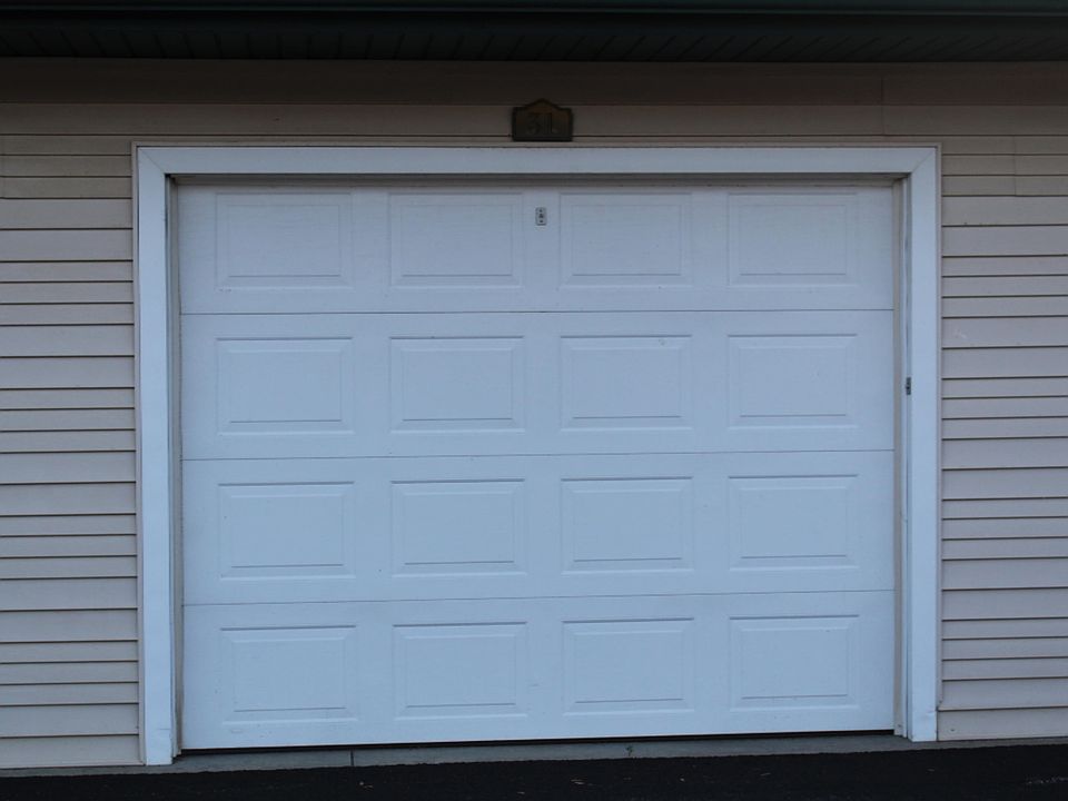 2nd image of 5877 Crosswinds Dr
