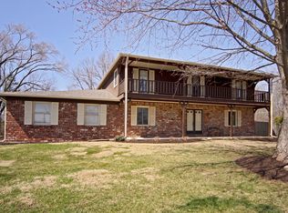 11526 W Lakeshore Dr, Carmel, IN 46033