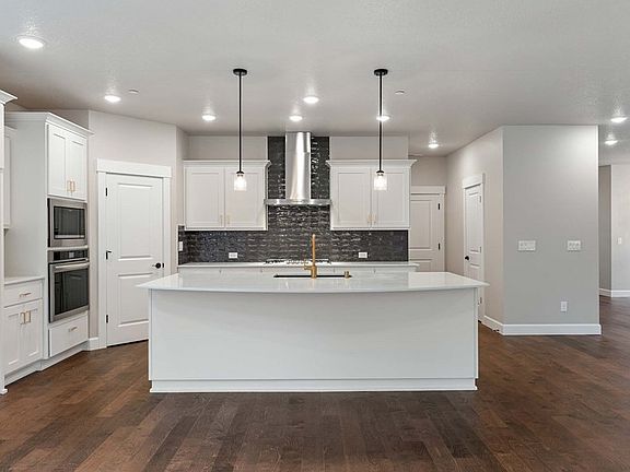 The Layne - Kitchen