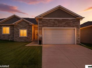4909 Spire St, Lincoln, NE 68516