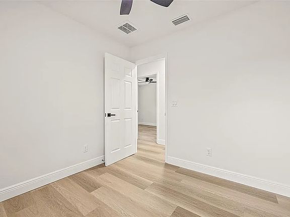 5th image of 10517 N Hamner Ave