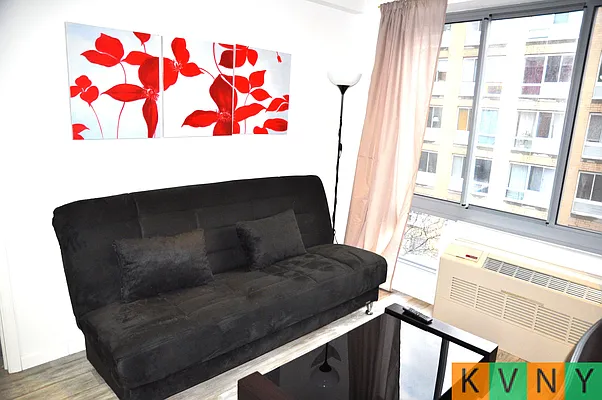 Rented by KVNY Soho | media 72