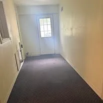 206 E Spring St — Photo 9