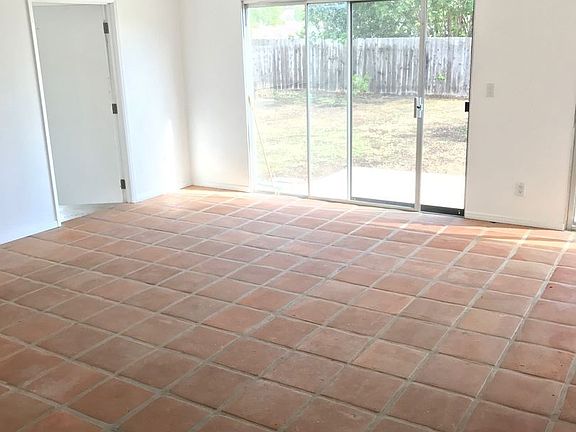 5th image of 3149 Mount Carol Dr