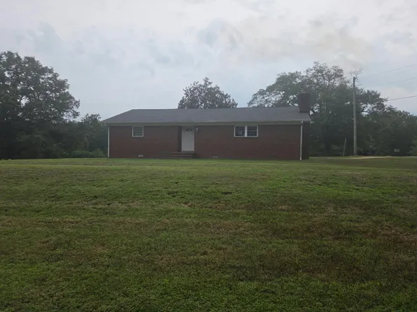 22 Cox St, Finger, TN 38334