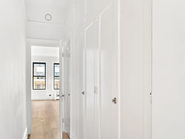 340 West 86th Street image 13 of 17