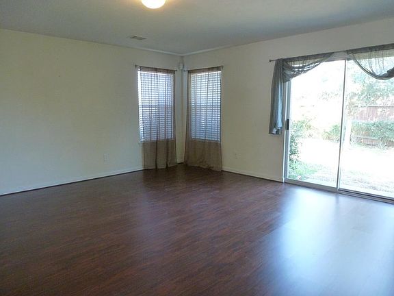4th image of 16402 Prairie Haven Ct