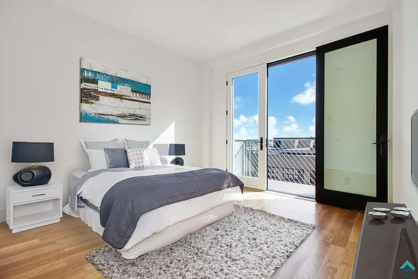 Rented by EXR | media 29