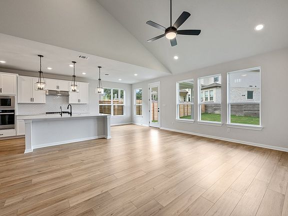 Berry Creek Highlands - Thornton Interior Image 6