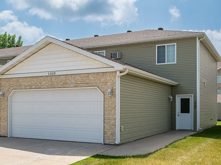 Courtyard Townhomes