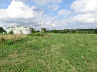 1589 E 550th Rd, Lawrence, KS 66049